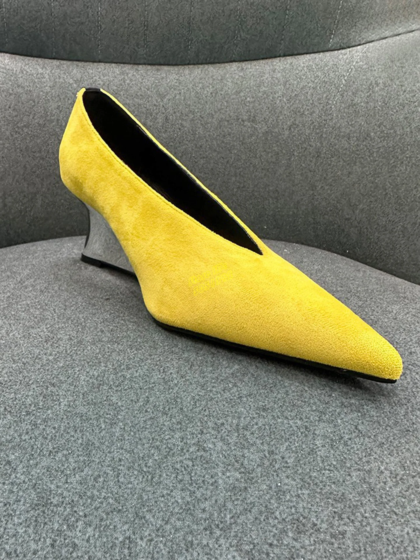 Yellow Suede Slip On Pumps Wed - Women'S Shoes Burgundy recension och pris