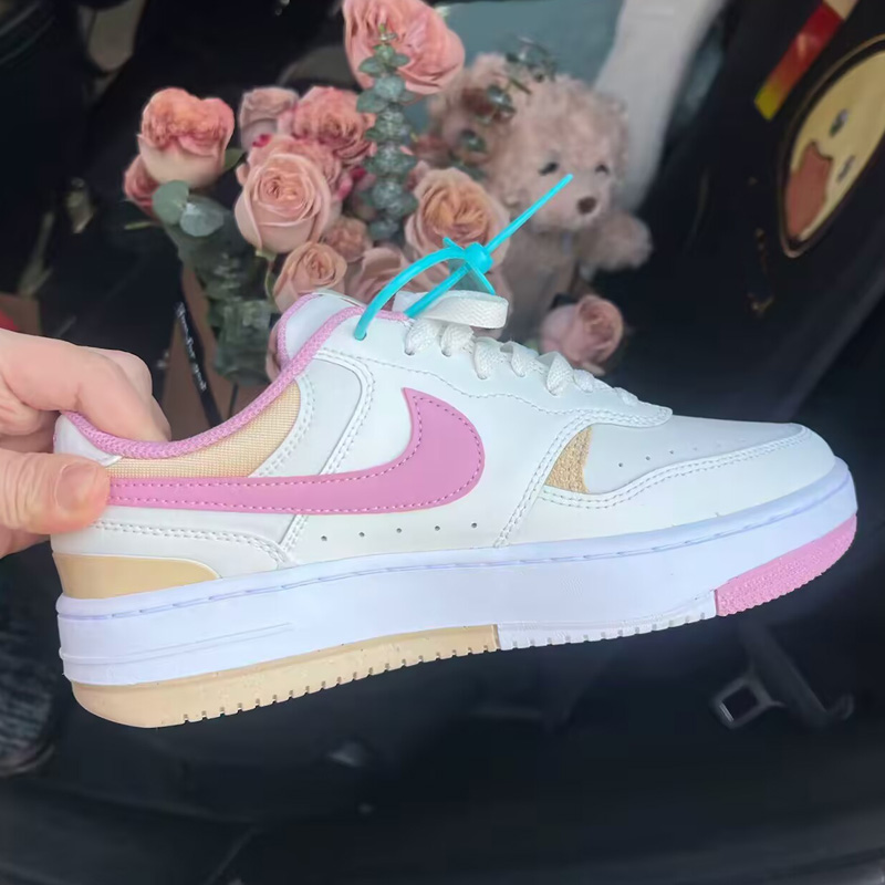 Nike Women White Pink Low Top  - Women Shoes Running Nike recension och pris